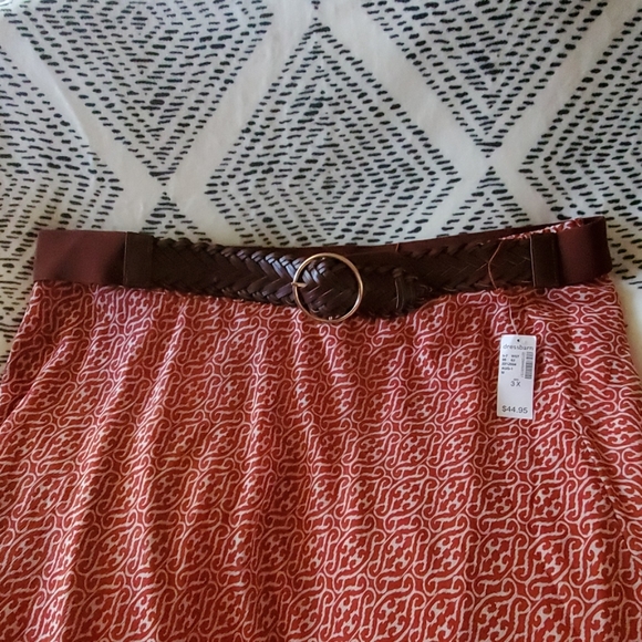 Red and white belted skirt🎉🎉HP🎉🎉 - Picture 3 of 5